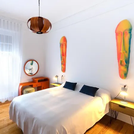 Housingleon Gaudi * ليون