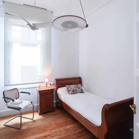 Housingleon Gaudi Apartment *