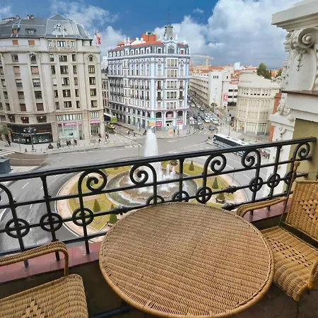 Housingleon Gaudi